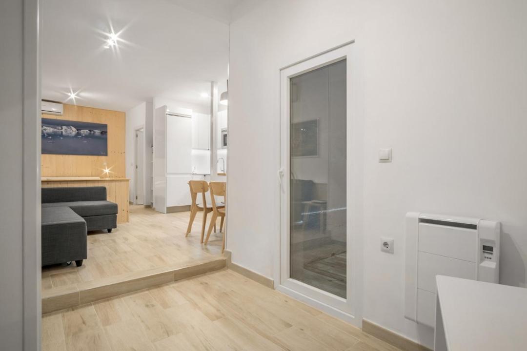 1 Bedrooms 1 Bathroom Furnished - La Latina - Modern - Mintystay Apartment
